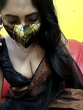 Snapshot of Thamarai28 chatting on November 11, 2025, 7:47 am Thamarai28 online show from November 11, 2025, 7:47 am