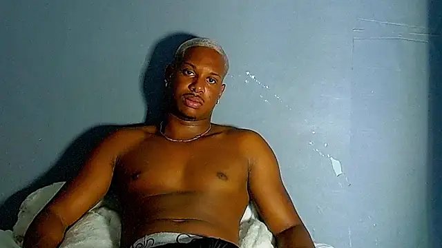 Snapshot of JackBlackone chatting on January 16, 2026, 9:52 pm JackBlackone online show from January 16, 2026, 9:52 pm