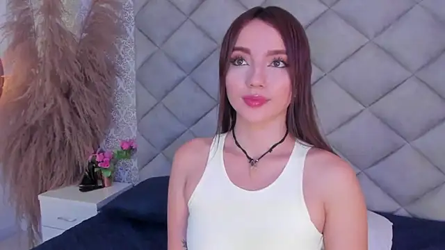 IvvyFox online show from February 10, 2025, 12:29 pm