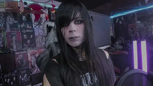 rotten dreams online show from February 10, 2026, 8:41 pm