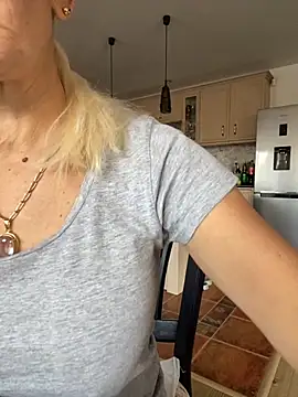 DeboraXporn online show from October 29, 2025, 2:16 pm