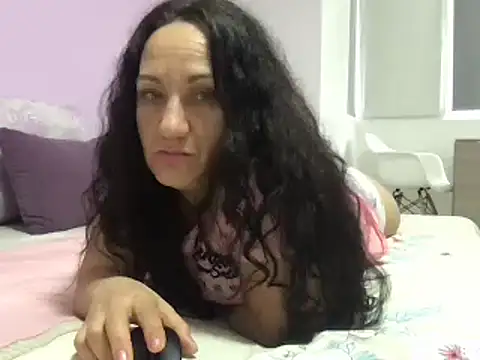 Snapshot of karllaa1234 chatting on March 16, 2025, 12:00 pm karllaa1234 online show from March 16, 2025, 12:00 pm