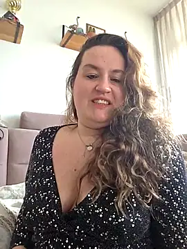 justtess online show from January 6, 2026, 9:02 am