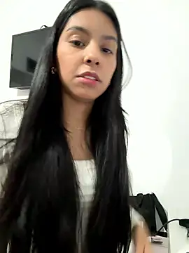 Valeedoll online show from January 10, 2026, 3:57 am