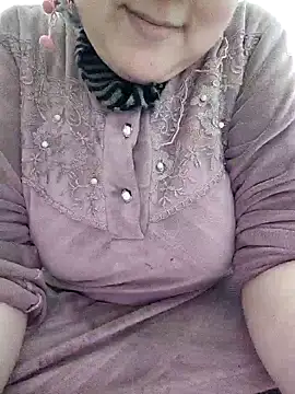 Snapshot of Malak-26 chatting on February 17, 2026, 11:24 pm Malak-26 online show from February 17, 2026, 11:24 pm