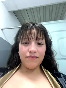 Marii 18 online show from November 2, 2025, 4:23 pm