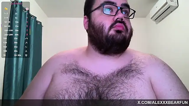 Snapshot of alexxxbear chatting on February 19, 2026, 11:01 pm alexxxbear online show from February 19, 2026, 11:01 pm