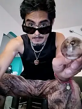 Chris MaVe  online show from January 9, 2026, 10:28 pm