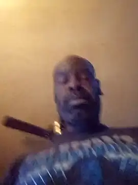 birdg online show from October 22, 2025, 5:23 pm