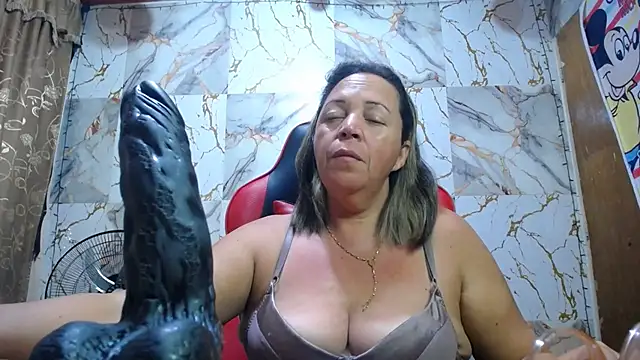 Snapshot of alina_maturehot chatting on February 22, 2026, 7:22 am alina maturehot online show from February 22, 2026, 7:22 am