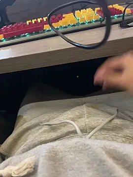 Snapshot of 0W00GIGi chatting on March 13, 2025, 7:42 am 0W00GIGi online show from March 13, 2025, 7:42 am