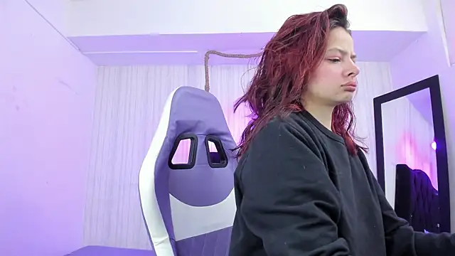 nicky angel1 online show from January 5, 2026, 8:12 pm