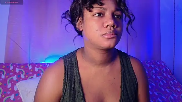 Daphnewalker   online show from May 20, 2026, 11:40 am