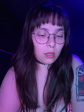 Snapshot of Solo_yoss chatting on February 11, 2026, 6:35 am Solo yoss online show from February 11, 2026, 6:35 am