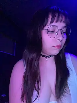 Snapshot of Solo_yoss chatting on February 19, 2026, 6:32 am Solo yoss online show from February 19, 2026, 6:32 am