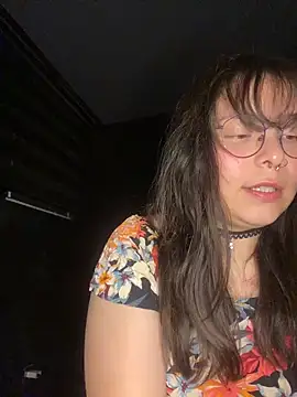 Snapshot of Solo_yoss chatting on February 3, 2026, 6:40 am Solo yoss online show from February 3, 2026, 6:40 am