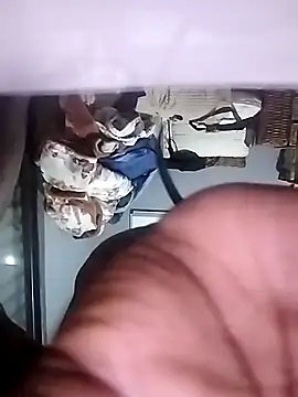 Snapshot of machinery98ron chatting on April 4, 2026, 7:42 pm machinery98ron online show from April 4, 2026, 7:42 pm