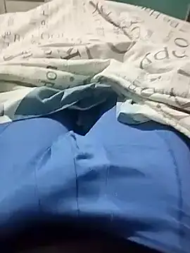 Snapshot of Luiyi1997 chatting on February 13, 2025, 10:34 am Luiyi1997 online show from February 13, 2025, 10:34 am