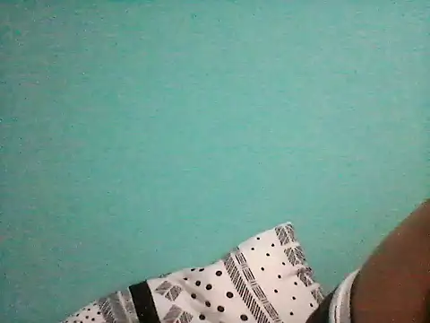 Snapshot of Luiyi1997 chatting on February 22, 2025, 3:23 am Luiyi1997 online show from February 22, 2025, 3:23 am