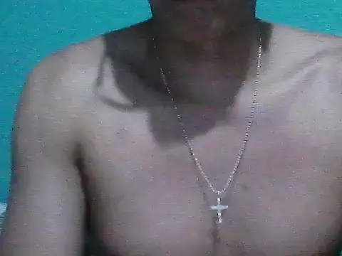 Snapshot of Luiyi1997 chatting on February 19, 2025, 3:06 am Luiyi1997 online show from February 19, 2025, 3:06 am