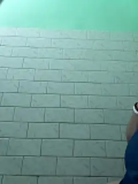 Lizza boudi online show from December 14, 2025, 2:51 am