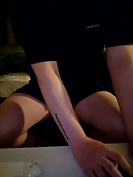 pokorogo2 online show from April 7, 2026, 5:48 pm