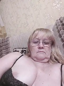 Snapshot of Violet5364 chatting on June 26, 2026, 8:25 pm Violet5364 online show from June 26, 2026, 8:25 pm