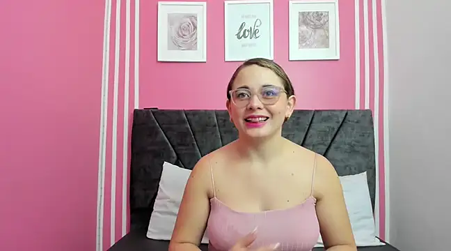 Snapshot of Amelia_Royer chatting on February 27, 2025, 12:23 pm Amelia Royer online show from February 27, 2025, 12:23 pm