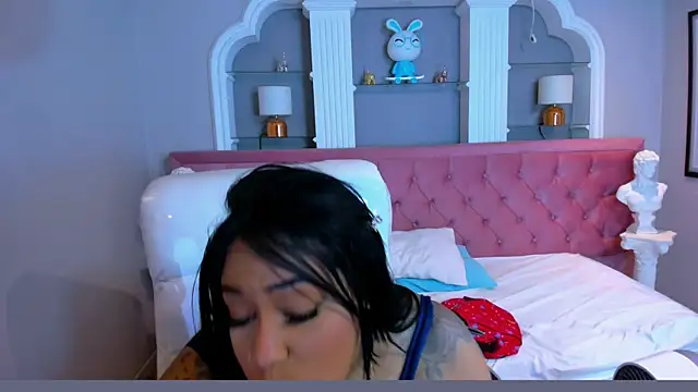 Snapshot of emma_purple_ chatting on February 11, 2025, 6:55 pm emma purple  online show from February 11, 2025, 6:55 pm