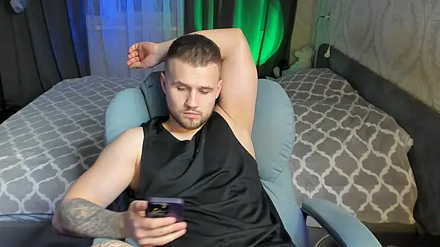 Vladik b online show from February 26, 2025, 8:47 pm