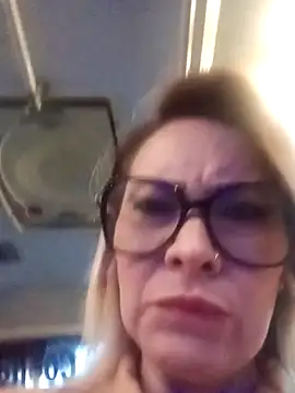 Snapshot of CandieGilson__ chatting on September 12, 2025, 10:48 am CandieGilson   online show from September 12, 2025, 10:48 am