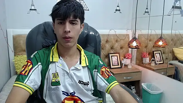 Estiv18  online show from March 19, 2025, 2:16 am