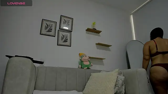 sarita bigbooty  online show from October 5, 2025, 10:22 pm