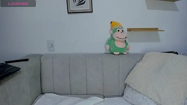 sarita bigbooty  online show from October 7, 2025, 1:17 am