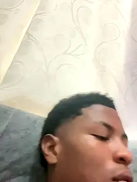 Snapshot of Bichorro chatting on October 3, 2025, 1:01 pm Bichorro online show from October 3, 2025, 1:01 pm