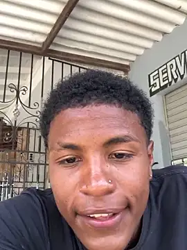 Snapshot of Bichorro chatting on September 18, 2025, 4:21 pm Bichorro online show from September 18, 2025, 4:21 pm