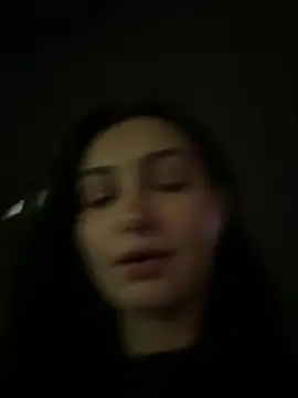 lunalovelee online show from September 28, 2025, 2:02 pm