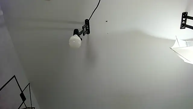 EmiliaRose  online show from November 20, 2025, 8:20 pm