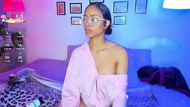 Snapshot of Alice_simmons chatting on February 27, 2026, 12:49 pm Alice simmons online show from February 27, 2026, 12:49 pm