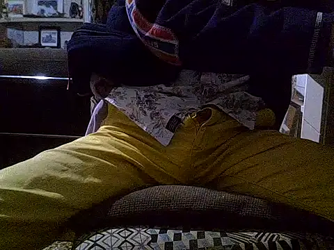 createur34 online show from October 26, 2025, 5:46 pm