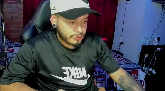 ragnar lothbrok777 online show from February 19, 2025, 5:05 am