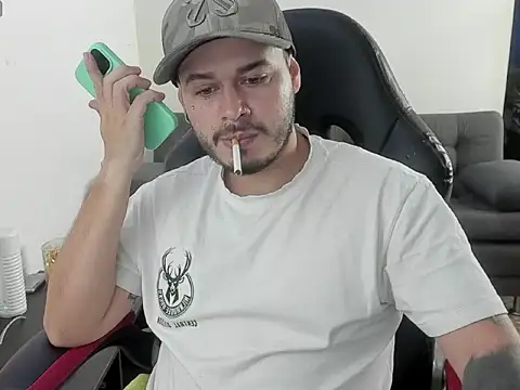 ragnar lothbrok777 online show from March 20, 2026, 1:23 pm