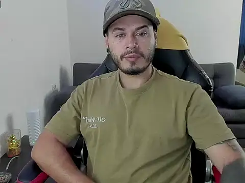 ragnar lothbrok777 online show from March 29, 2026, 5:36 pm