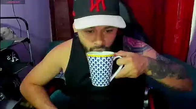 ragnar lothbrok777 online show from March 6, 2025, 9:42 pm