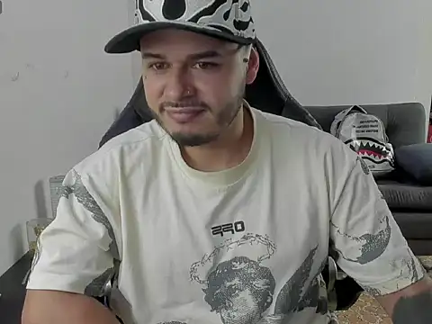 ragnar lothbrok777 online show from April 9, 2026, 3:07 pm