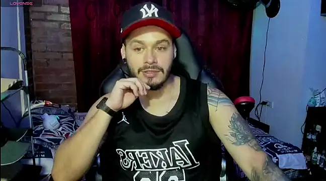 ragnar lothbrok777 online show from February 18, 2025, 1:32 am