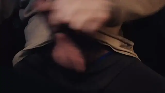 Snapshot of strongdude212 chatting on February 4, 2026, 10:54 am strongdude212 online show from February 4, 2026, 10:54 am