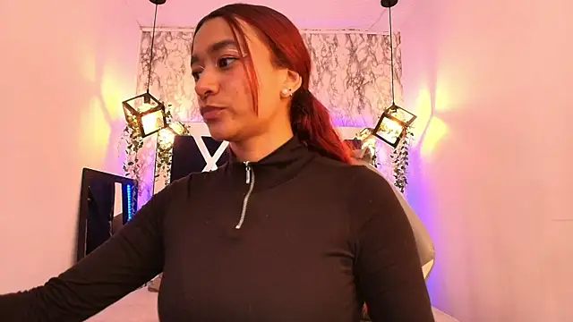 charlotte bluee online show from January 5, 2026, 6:55 pm