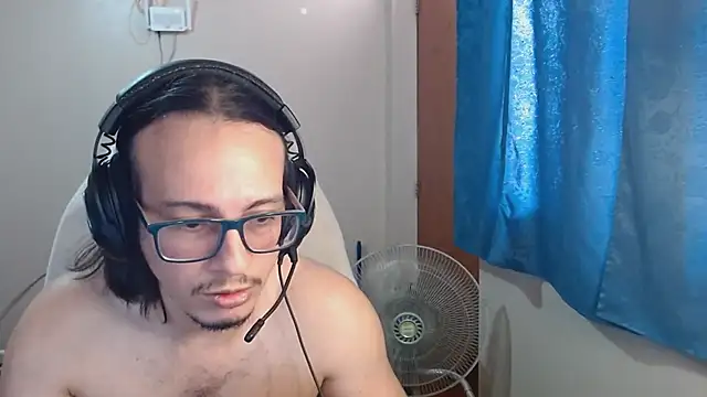 Snapshot of cholitohermoso chatting on March 8, 2025, 4:50 pm cholitohermoso online show from March 8, 2025, 4:50 pm