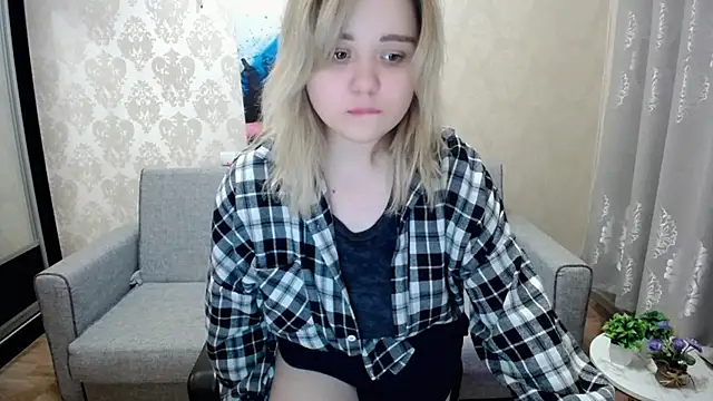 Snapshot of Finna_39 chatting on September 8, 2025, 7:57 pm Finna 39 online show from September 8, 2025, 7:57 pm